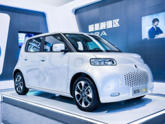 新款欧拉R1更名上市，全新纯电SUV首发亮相